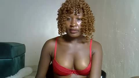 Snapshot of squirting_freak01 chatting on October 24, 2025, 9:33 pm squirting_freak01 online show from October 24, 2025, 9:33 pm