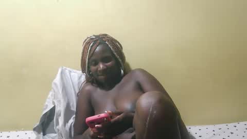 squirtypussie online show from May 10, 2026, 8:03 pm