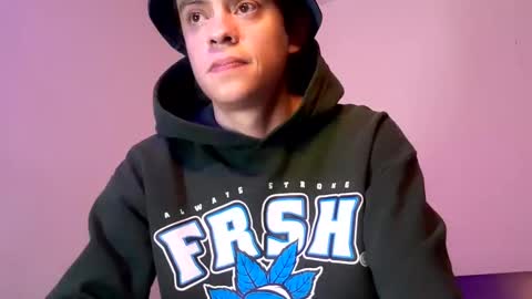 Snapshot of sr_bolaiinas chatting on December 9, 2024, 11:04 am sr_bolaiinas online show from December 9, 2024, 11:04 am