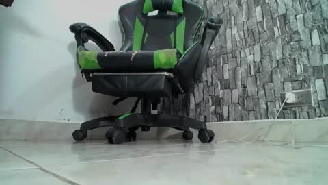 sr master cum its my old account online show from February 1, 2025, 9:51 pm