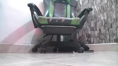 sr master cum its my old account online show from October 13, 2025, 7:25 pm