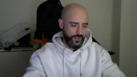 Snapshot of srtramposo chatting on January 10, 2025, 6:06 pm srtramposo online show from January 10, 2025, 6:06 pm