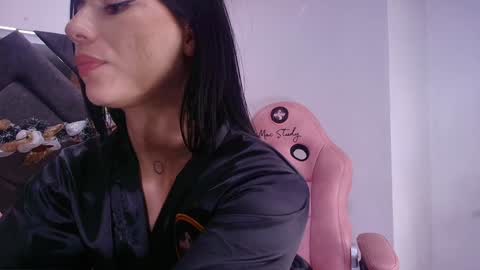 Snapshot of ss_samantha chatting on December 29, 2024, 1:24 am samantha online show from December 29, 2024, 1:24 am