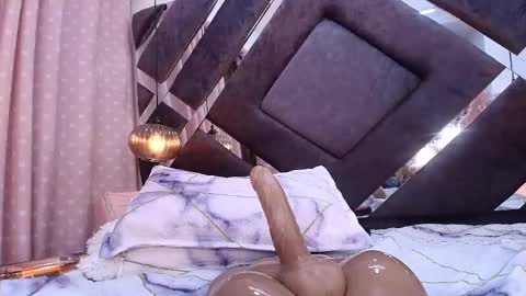 Snapshot of ss_samantha chatting on February 24, 2025, 11:19 pm samantha online show from February 24, 2025, 11:19 pm