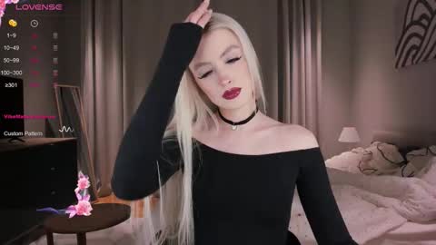 Snapshot of ssashagarter chatting on November 20, 2025, 10:09 pm Alexandra online show from November 20, 2025, 10:09 pm