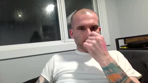 sscccooottt online show from April 26, 2026, 9:18 am