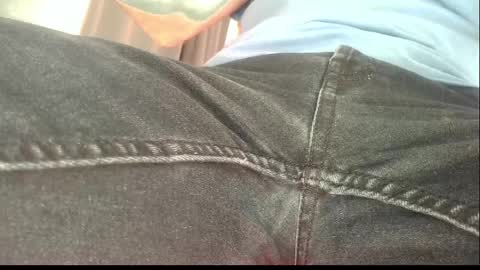 ssenzo online show from April 8, 2026, 3:45 pm