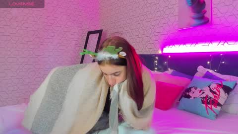 Snapshot of stacey_brown chatting on December 17, 2024, 8:01 am Stacey GMT5 Mo Tu We Th Fr Sa 3am -10am online show from December 17, 2024, 8:01 am