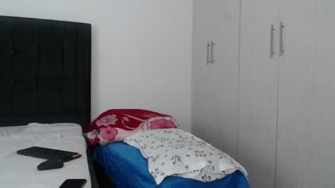 stacey_jaxn online show from April 6, 2026, 4:46 am