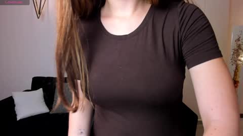 Stacy Woods online show from December 2, 2024, 10:28 am