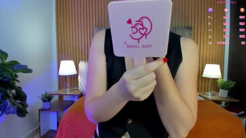 Stacy Woods online show from October 21, 2025, 1:34 pm