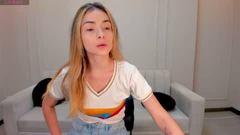 Snapshot of staceywood_ chatting on July 7, 2026, 10:52 am Stacy Woods online show from July 7, 2026, 10:52 am