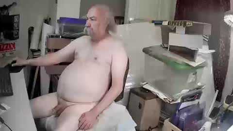 stache169 online show from October 16, 2025, 1:56 pm