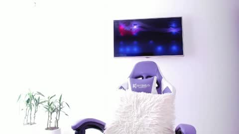 TWstacymalibu110 online show from May 5, 2026, 1:52 pm