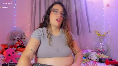Snapshot of stacy_millerr chatting on May 16, 2026, 1:02 am Stacy Boobs online show from May 16, 2026, 1:02 am