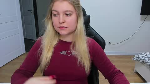 Stacy  online show from December 10, 2024, 4:38 pm