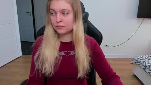 Stacy  online show from March 9, 2025, 1:59 pm