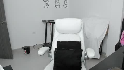 Zulma Yisset online show from March 1, 2026, 2:24 am