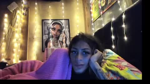 Snapshot of stacymalibuxx chatting on April 29, 2026, 1:53 am stacymalibuxx online show from April 29, 2026, 1:53 am