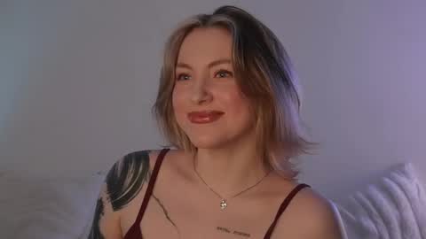 Snapshot of stanovaya300kg chatting on January 6, 2026, 3:27 pm Kristina online show from January 6, 2026, 3:27 pm