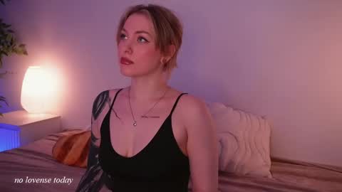 Snapshot of stanovaya300kg chatting on February 2, 2026, 12:59 pm Kristina online show from February 2, 2026, 12:59 pm