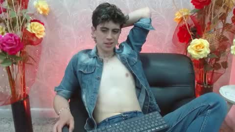 star_boyx online show from March 6, 2025, 12:00 am