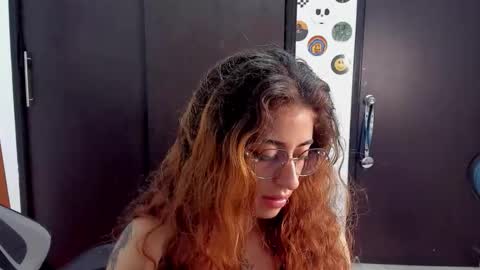 Snapshot of star_shooting chatting on October 24, 2025, 1:24 am star_shooting online show from October 24, 2025, 1:24 am