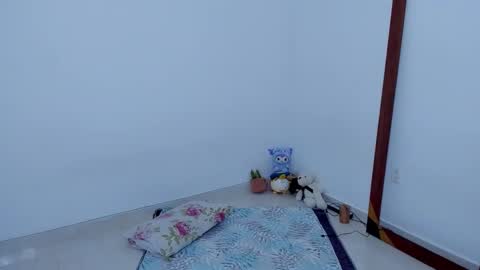 Snapshot of star_shooting chatting on December 19, 2025, 9:33 pm star_shooting online show from December 19, 2025, 9:33 pm