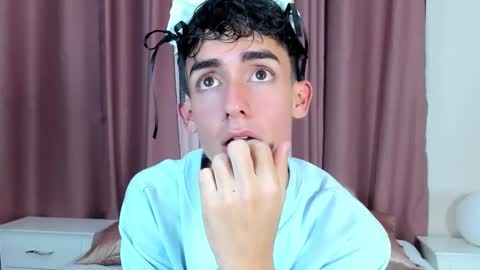 Snapshot of starboyy_77 chatting on December 22, 2025, 1:19 pm Ethan online show from December 22, 2025, 1:19 pm