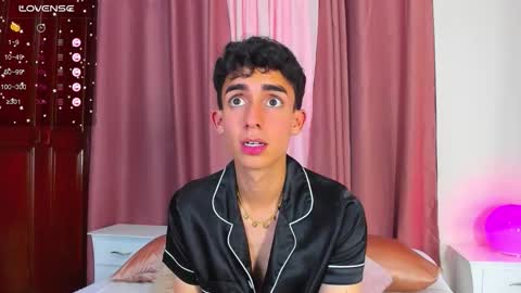 Snapshot of starboyy_77 chatting on January 5, 2026, 5:27 pm Ethan online show from January 5, 2026, 5:27 pm