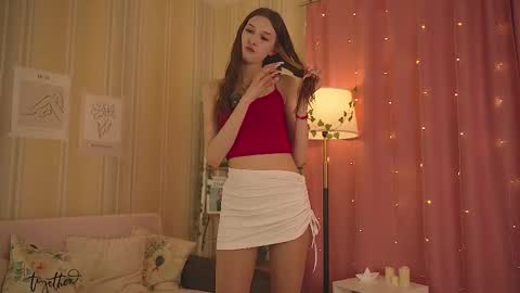 Chloe online show from February 24, 2026, 12:14 pm