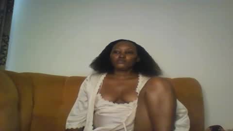 Snapshot of stargirl880271 chatting on September 14, 2025, 3:38 am isha online show from September 14, 2025, 3:38 am