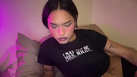 Snapshot of stargirlrising chatting on December 19, 2025, 12:17 am STAR online show from December 19, 2025, 12:17 am