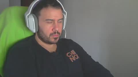 stark_86 online show from December 2, 2024, 4:31 pm