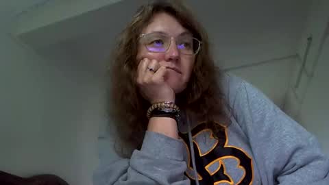 starlagurl online show from March 5, 2025, 6:44 am