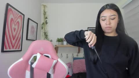 Alisson  online show from February 4, 2026, 2:50 am