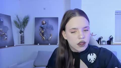 Snapshot of starlight_madison chatting on February 7, 2026, 2:15 am Madison online show from February 7, 2026, 2:15 am