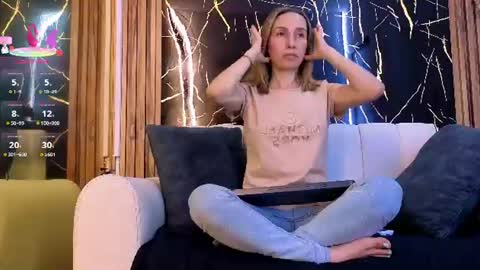 starlight_mature11_aws online show from July 4, 2026, 7:53 pm
