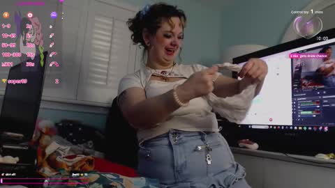 Saturn online show from November 21, 2025, 3:49 am