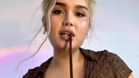 Snapshot of stassy_baby101 chatting on November 6, 2025, 11:44 am Stassy online show from November 6, 2025, 11:44 am