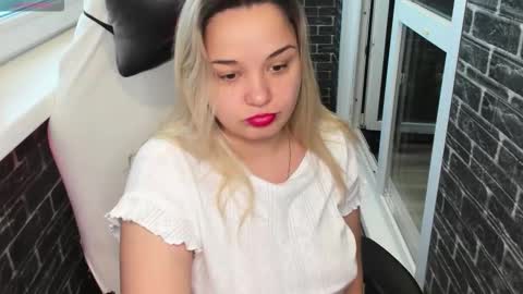 stasyasunshine online show from November 24, 2025, 3:28 am