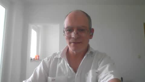 Snapshot of statisfaktion chatting on July 22, 2026, 5:05 pm statisfaktion online show from July 22, 2026, 5:05 pm