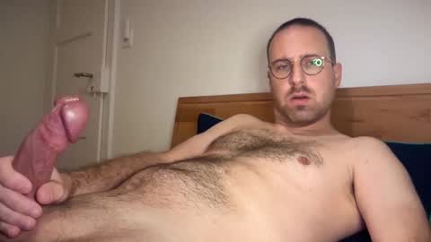 steady_shot online show from September 22, 2025, 10:17 am