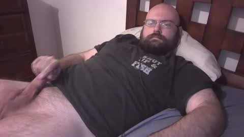 Snapshot of stealthytuna95 chatting on April 8, 2026, 7:03 pm mike online show from April 8, 2026, 7:03 pm