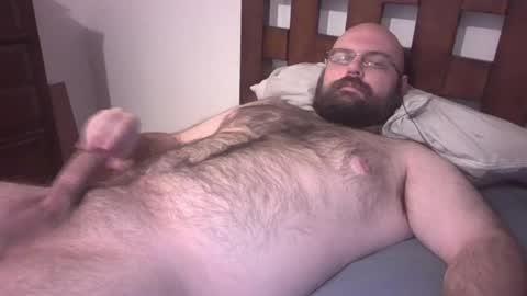 Snapshot of stealthytuna95 chatting on April 15, 2026, 4:30 am mike online show from April 15, 2026, 4:30 am