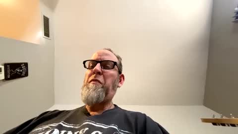 steel259373 online show from October 4, 2025, 9:02 pm