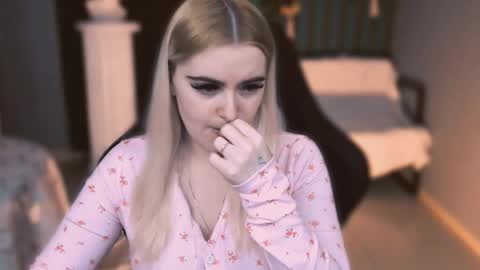 Snapshot of stef_nicks chatting on March 2, 2026, 9:05 am stef_nicks online show from March 2, 2026, 9:05 am