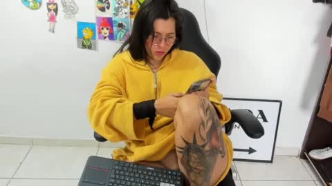 Snapshot of stefan_litleee chatting on February 19, 2025, 4:33 pm julieth-cancer online show from February 19, 2025, 4:33 pm