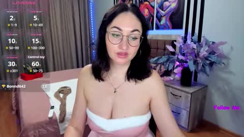 StefanaWinter online show from May 24, 2026, 11:04 am