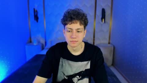 Esrefan online show from February 16, 2026, 7:32 pm